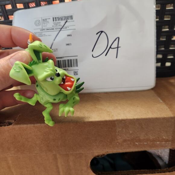 FGTEEV Mini Figure Series 4 Bonkers Spiky Alien Rabbit YouTube Mystery Blind Bag - Picture 5 of 5